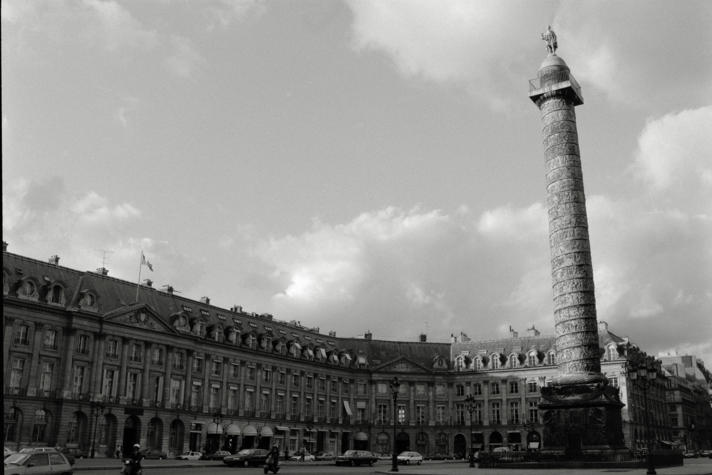 AHP F1990 09 003 sc250506 img28 NLP